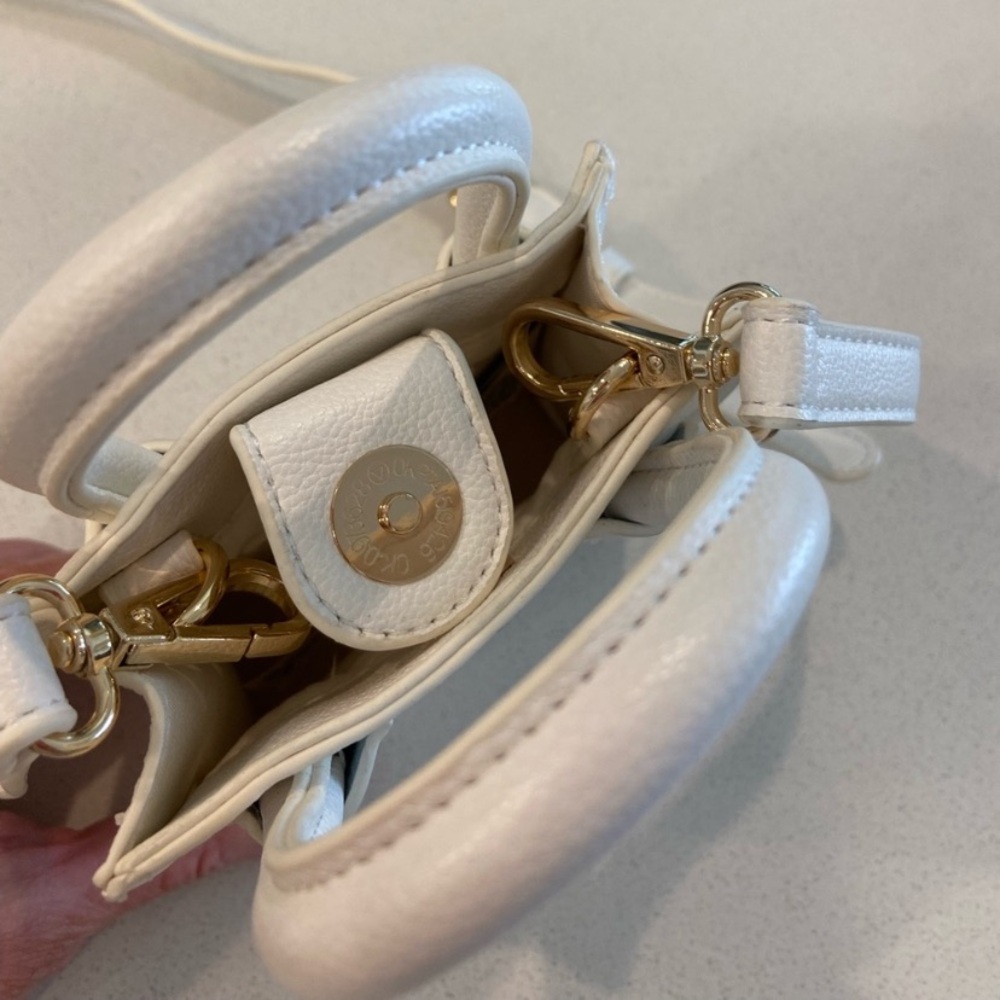 Michael Kors wristlet and two other mini bags, 3 total - Picture 10 of 13